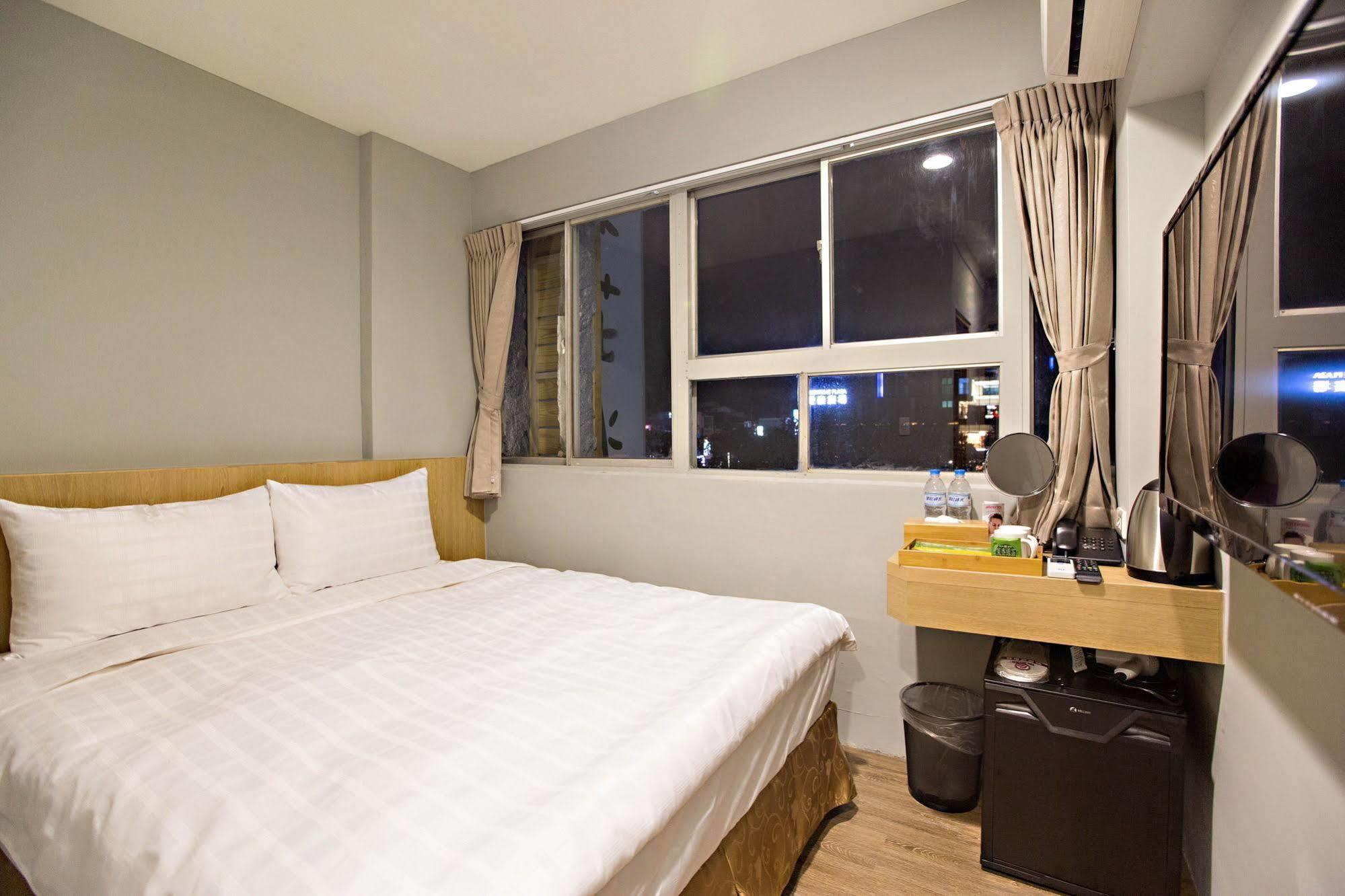 Traveller-Inn Day Moon Hotel Taitung Экстерьер фото