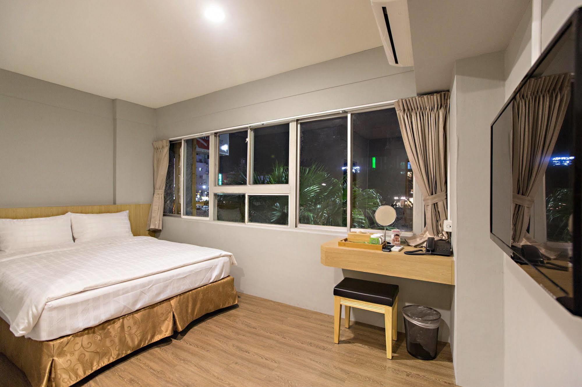 Traveller-Inn Day Moon Hotel Taitung Экстерьер фото